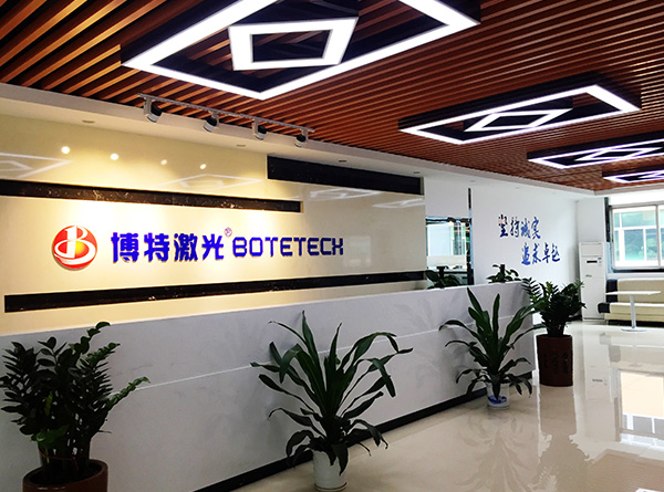 如何選擇合適的皮秒激光切割機(jī)？